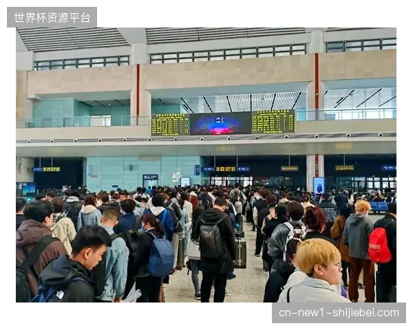 票务分配策略滞后于现场激增的入场客流需求